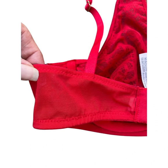 Victoria's Secret Dream Angels unlined plunge Vibrant Red Lace Bra 32b - Picture 7 of 12